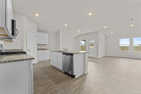 3112 Palm Springs Seguin TX 78155