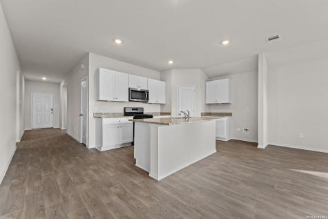 3112 Palm Springs Seguin TX 78155