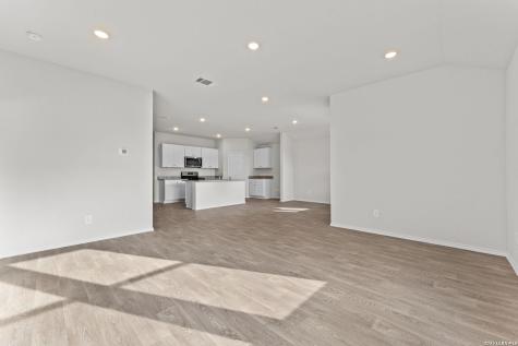 3112 Palm Springs Seguin TX 78155