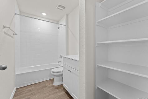 3112 Palm Springs Seguin TX 78155