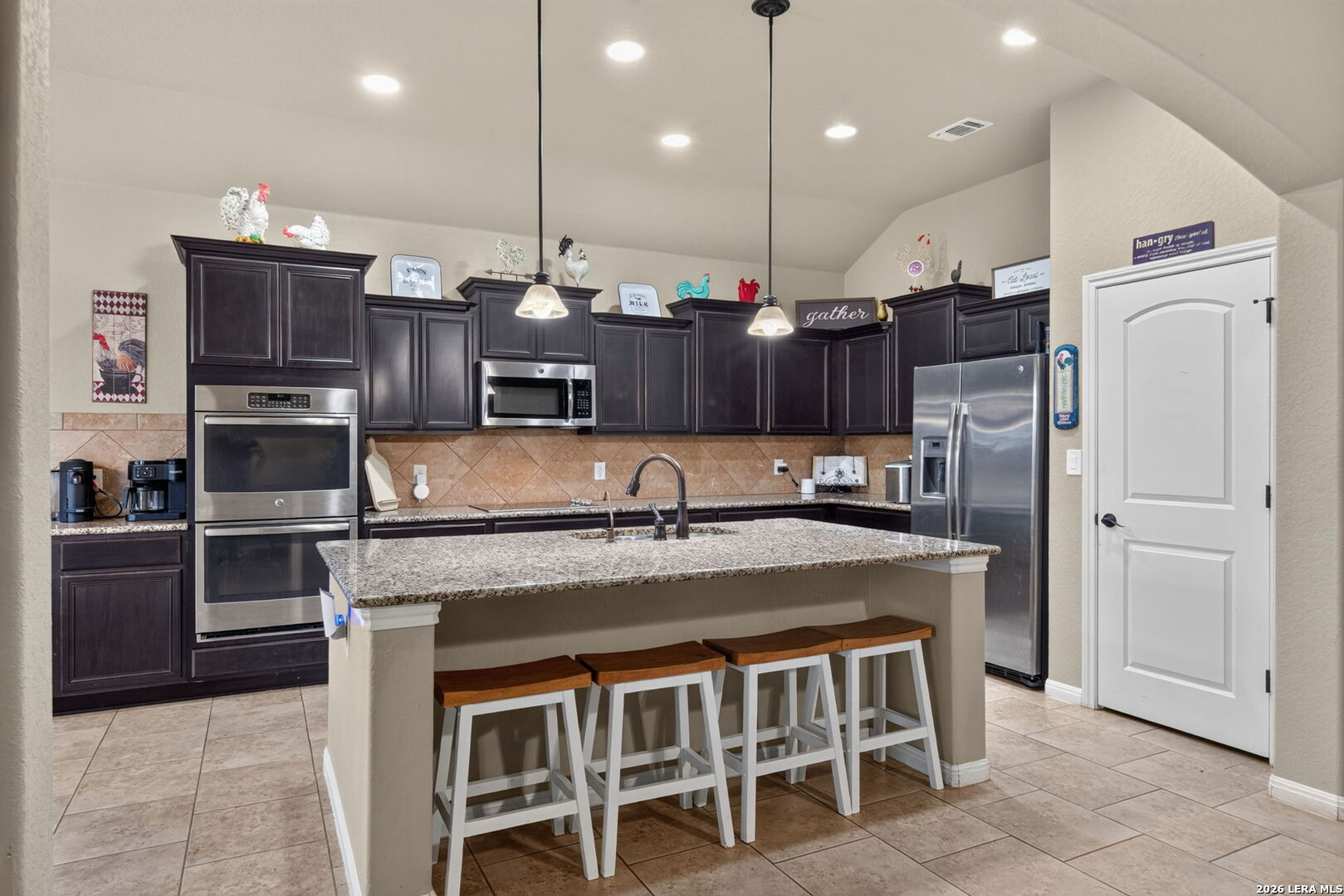 225 Iron Gate Pleasanton TX 78064
