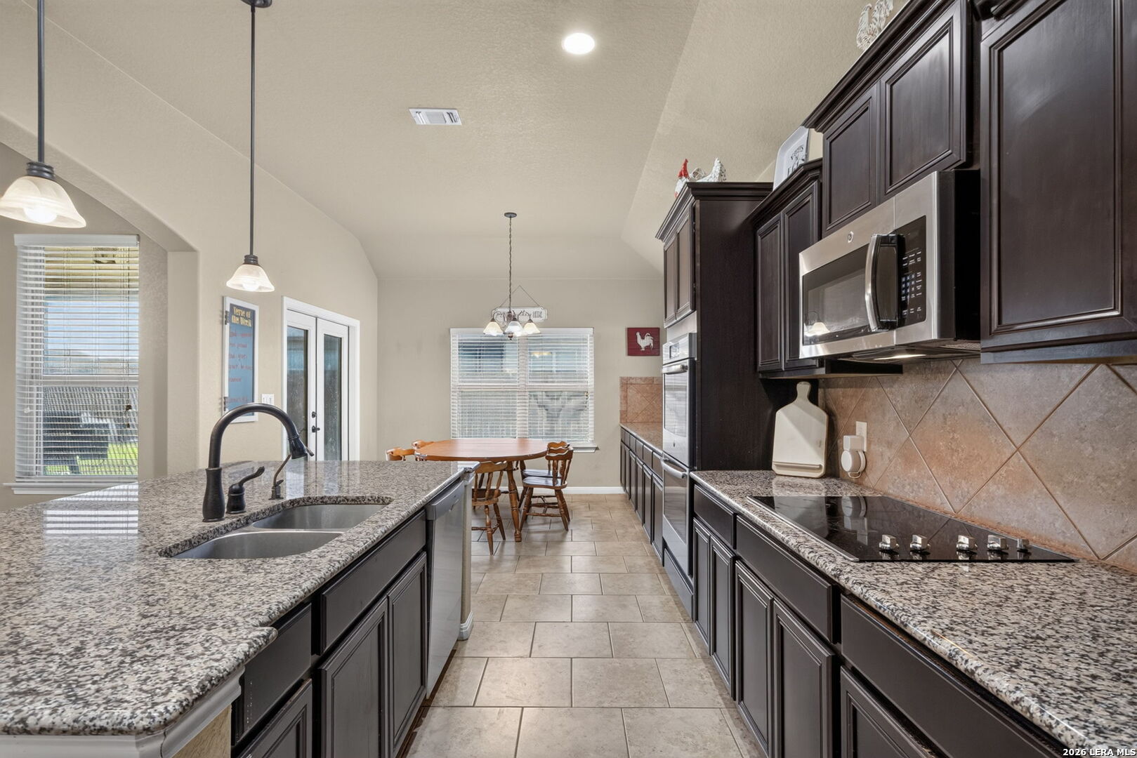 225 Iron Gate Pleasanton TX 78064