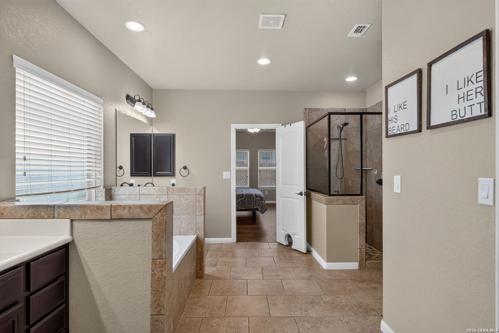 225 Iron Gate Pleasanton TX 78064