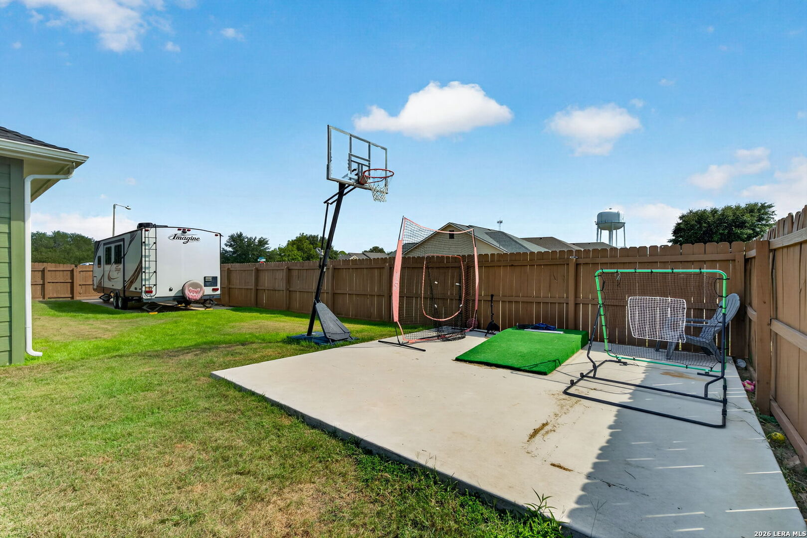 225 Iron Gate Pleasanton TX 78064