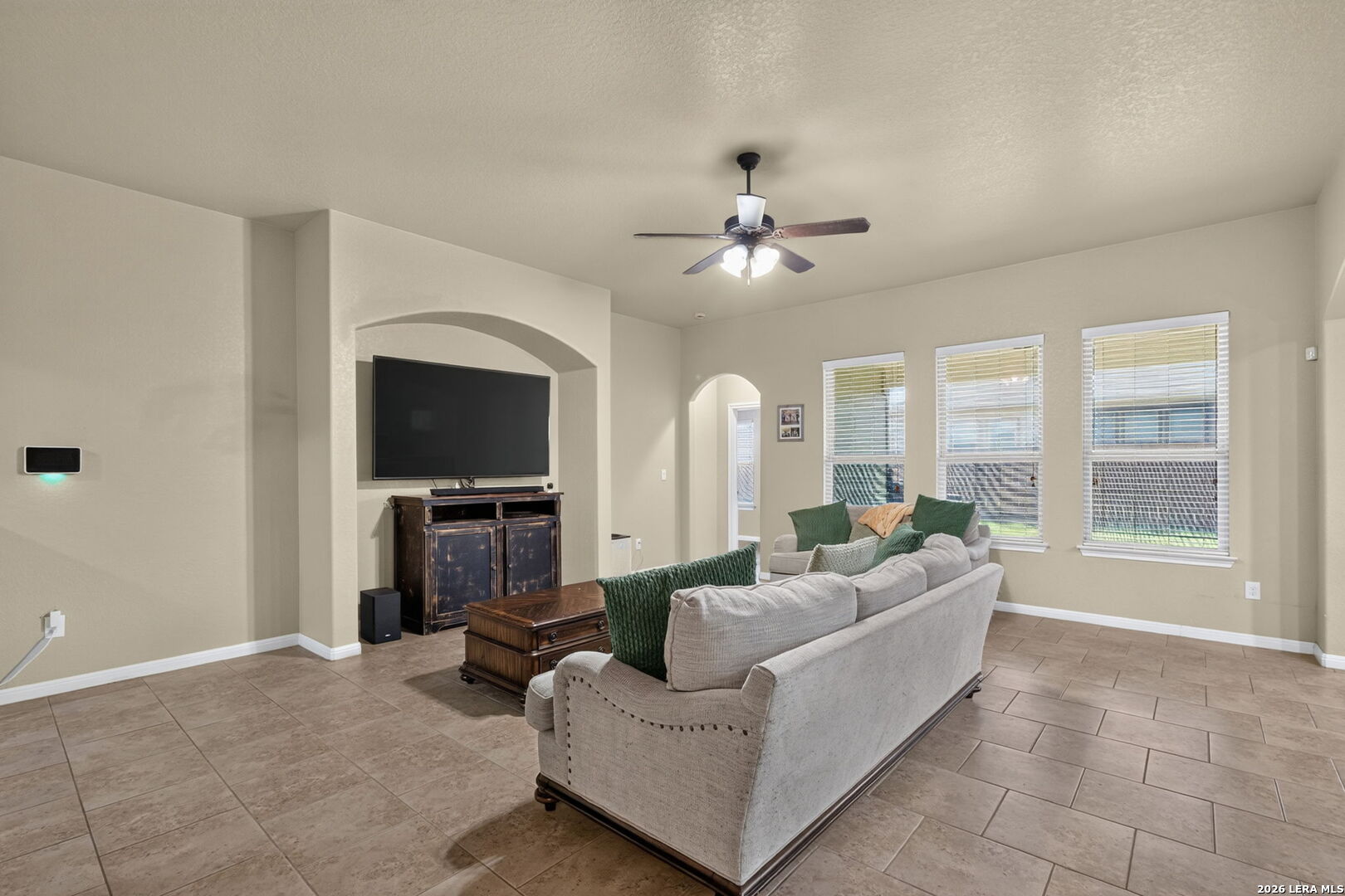 225 Iron Gate Pleasanton TX 78064