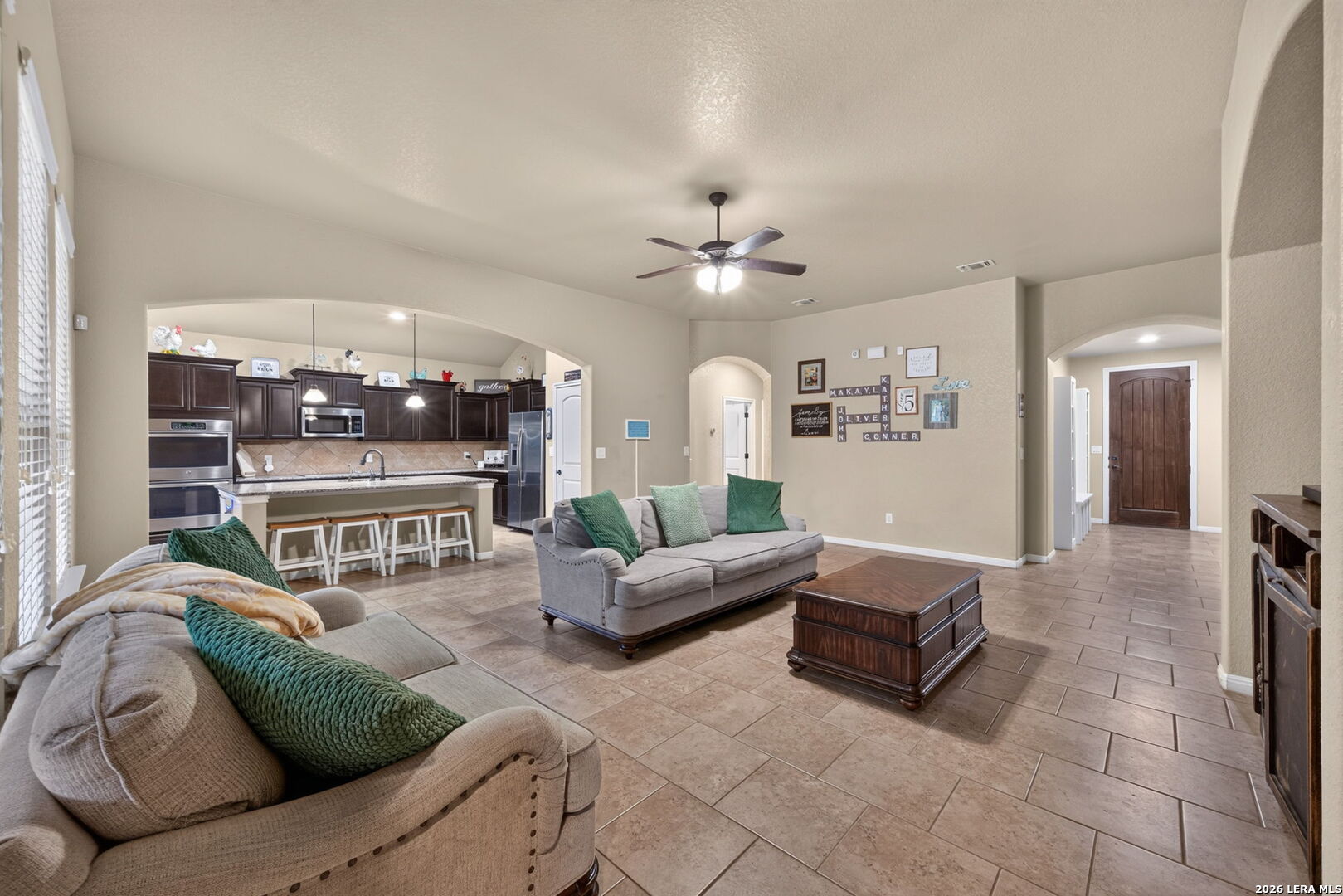 225 Iron Gate Pleasanton TX 78064