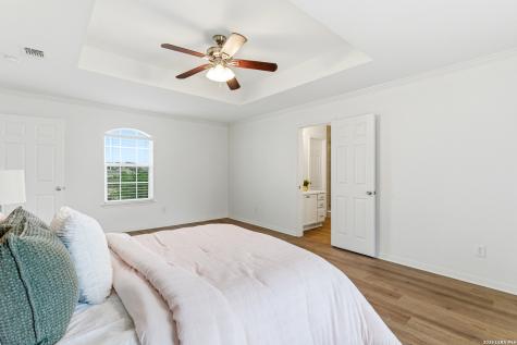 1006 Sutters Rim San Antonio TX 78258
