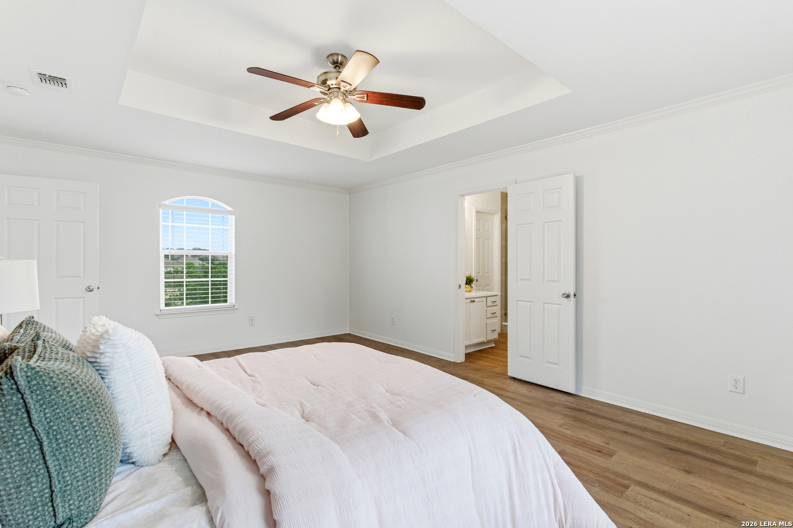 1006 Sutters Rim San Antonio TX 78258