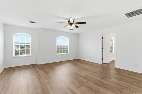 1006 Sutters Rim San Antonio TX 78258