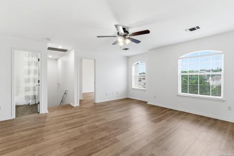 1006 Sutters Rim San Antonio TX 78258