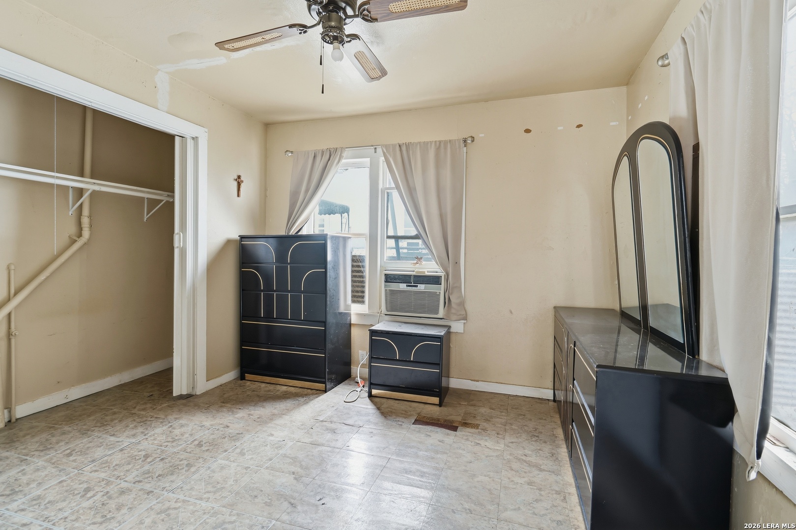 333 Hawthorne San Antonio TX 78214