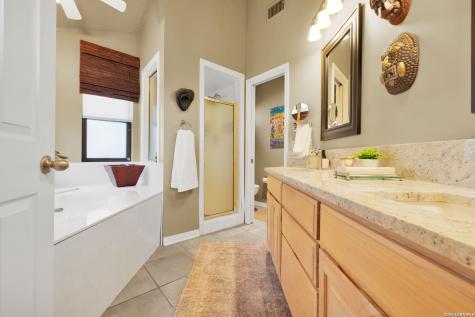 105 Village Path Castroville TX 78009