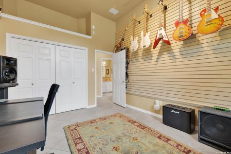 105 Village Path Castroville TX 78009
