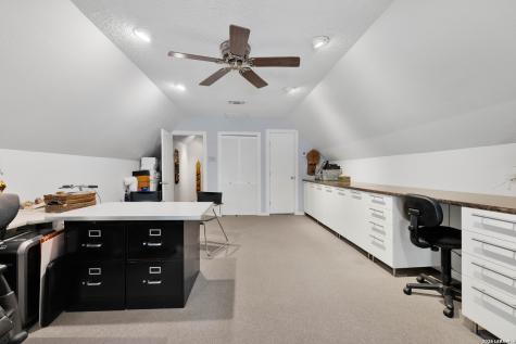 105 Village Path Castroville TX 78009