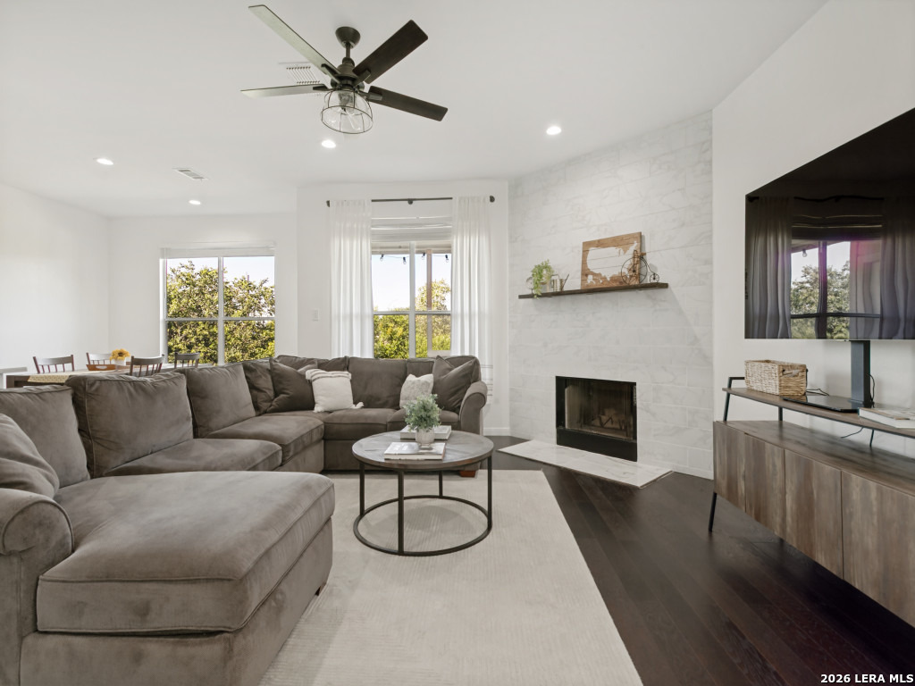 2402 Encino Cedros San Antonio TX 78259