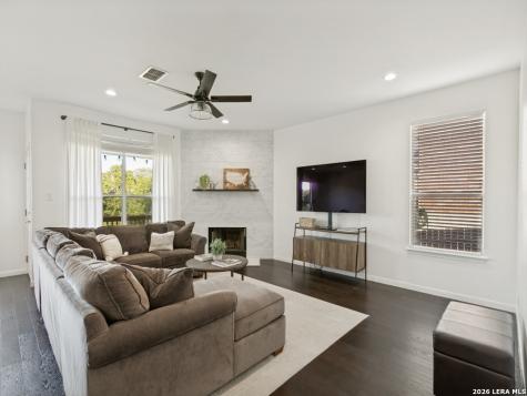 2402 Encino Cedros San Antonio TX 78259