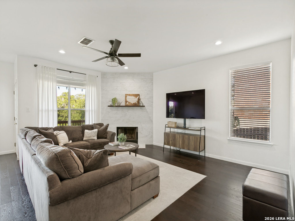 2402 Encino Cedros San Antonio TX 78259
