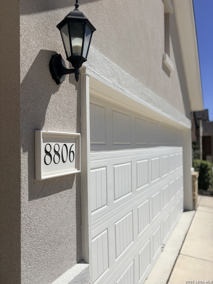 8806 White Crown San Antonio TX 78254
