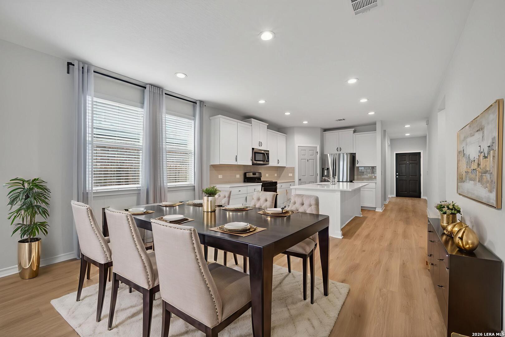 8806 White Crown San Antonio TX 78254