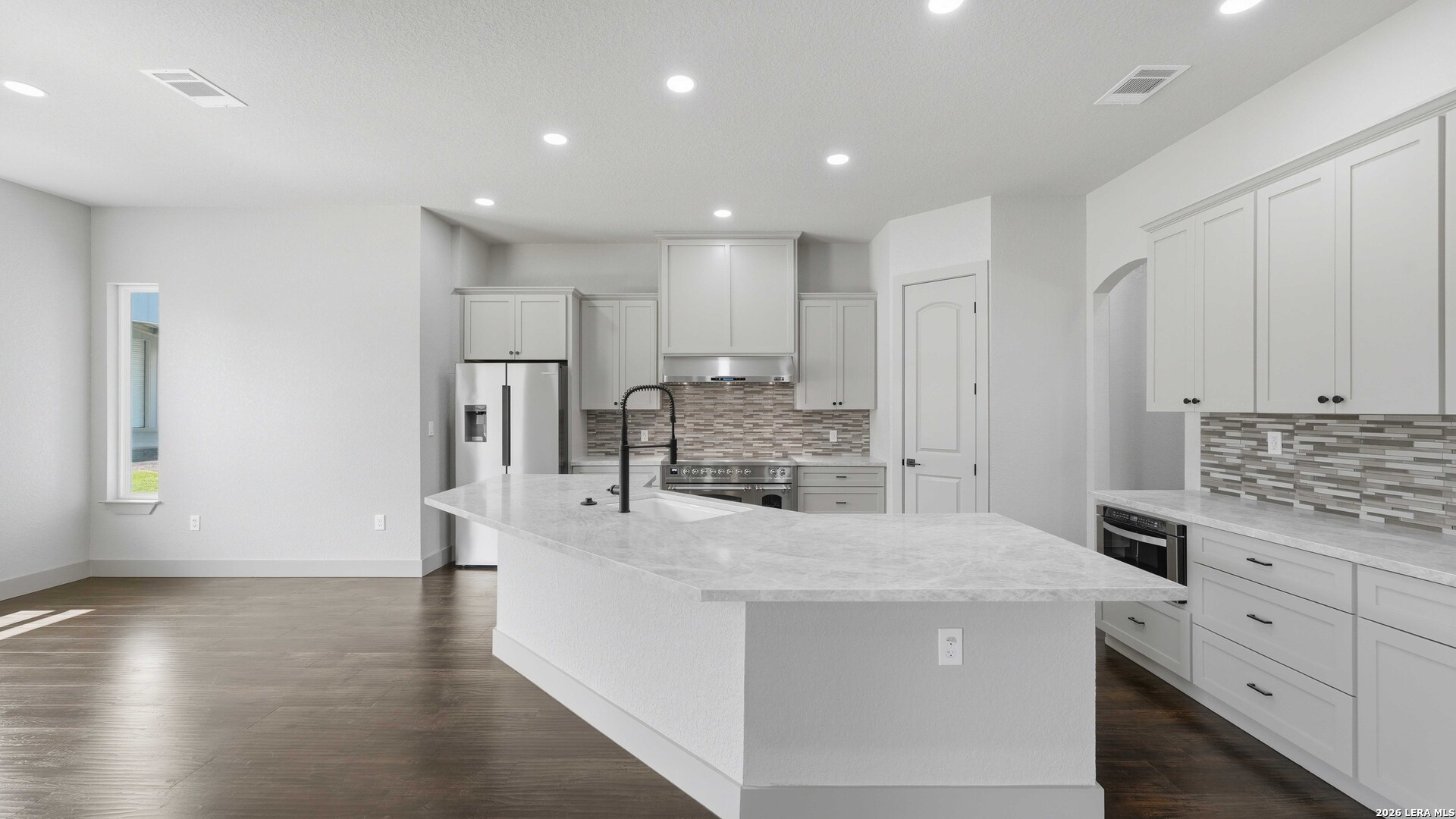 731 County Road 356 Adkins TX 78101