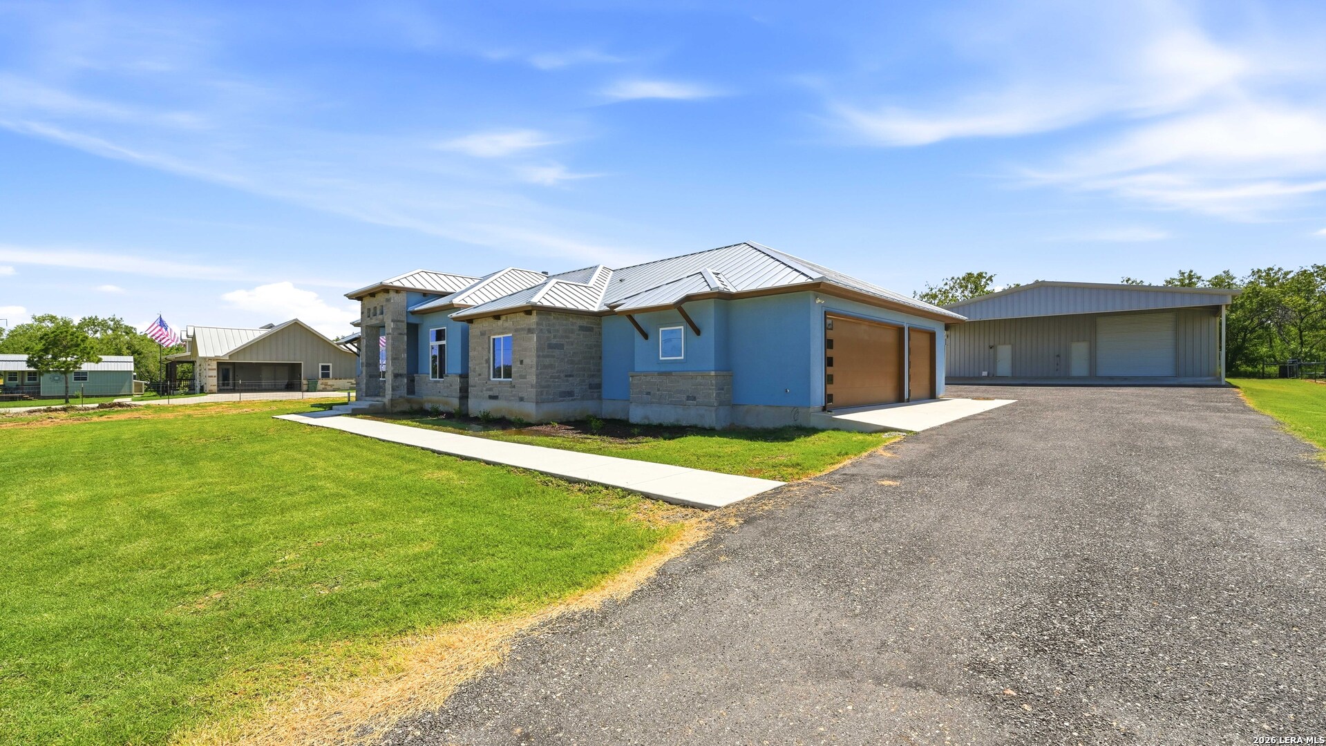 731 County Road 356 Adkins TX 78101