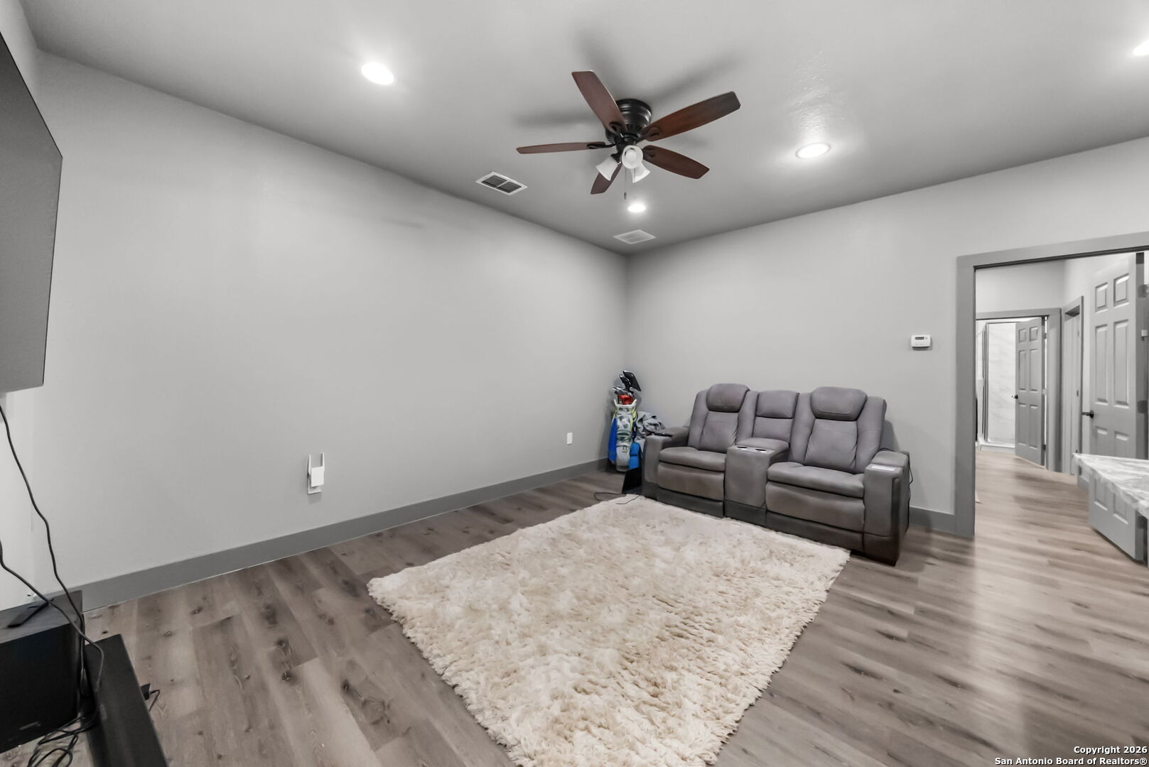 731 County Road 356 Adkins TX 78101