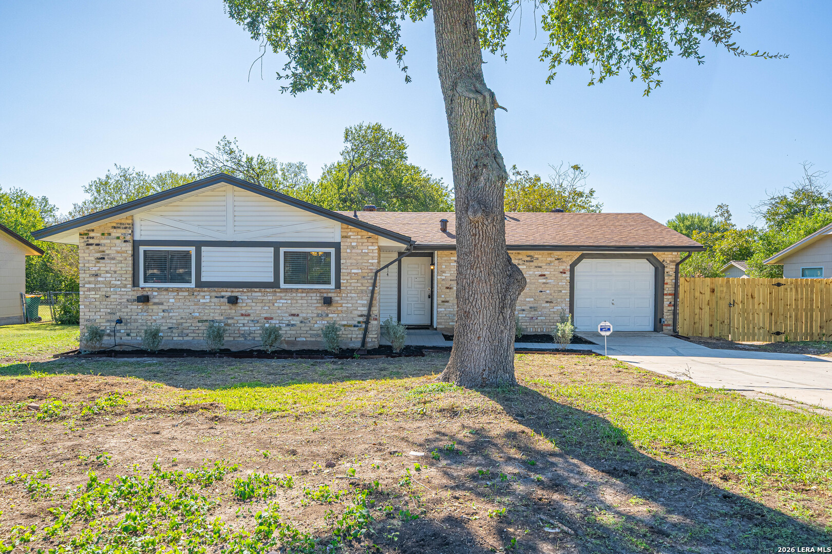 214 Avenue F Converse TX 78109