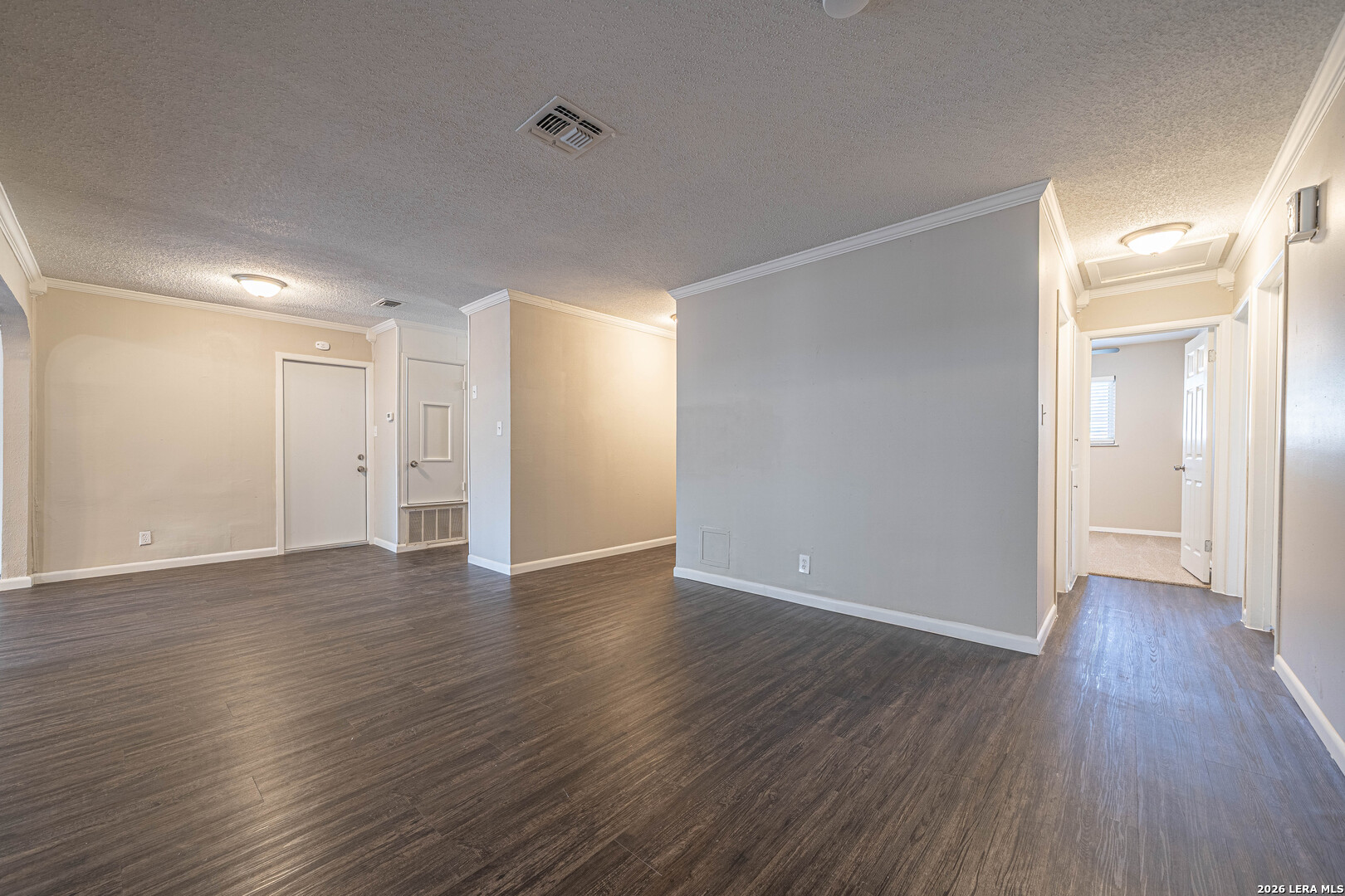 214 Avenue F Converse TX 78109