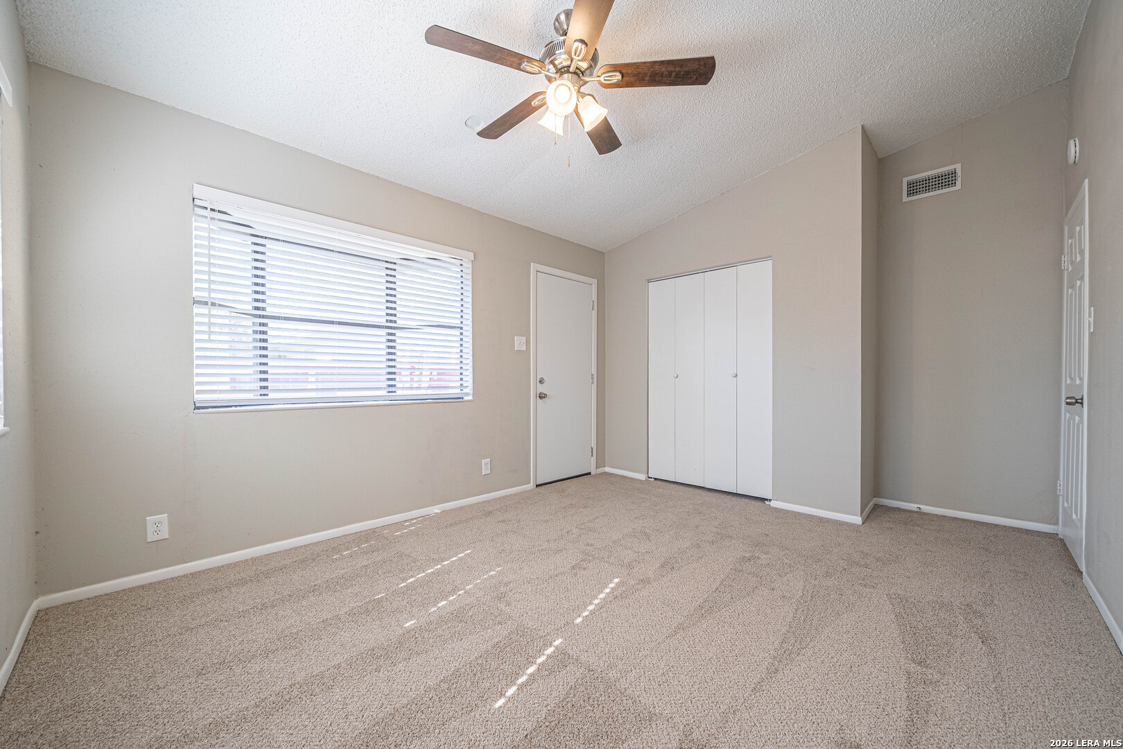 214 Avenue F Converse TX 78109