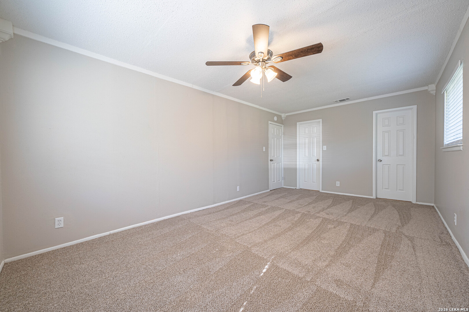 214 Avenue F Converse TX 78109