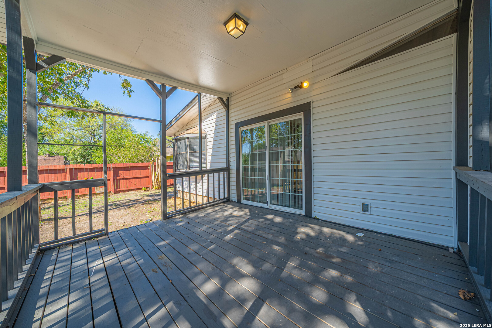 214 Avenue F Converse TX 78109