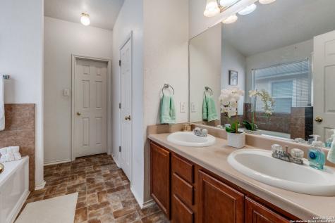6110 Outlook Ridge San Antonio TX 78233
