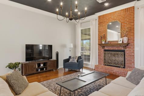105 Old Campbell Road Seguin TX 78155