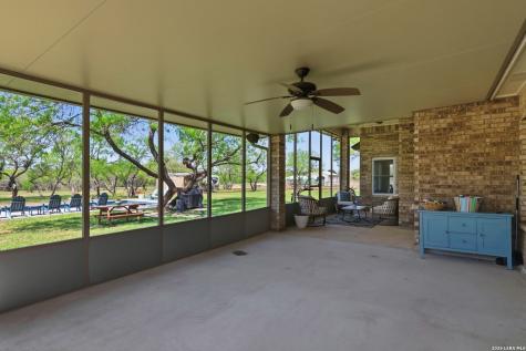 105 Old Campbell Road Seguin TX 78155