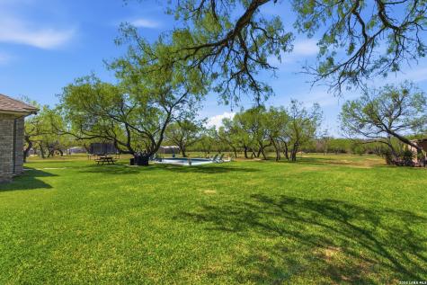 105 Old Campbell Road Seguin TX 78155