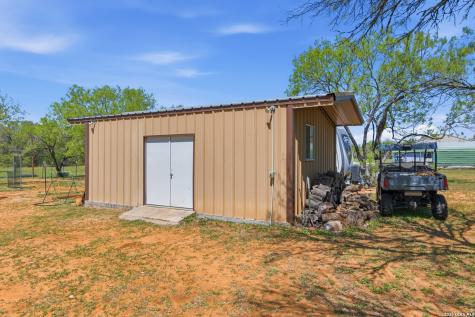 105 Old Campbell Road Seguin TX 78155