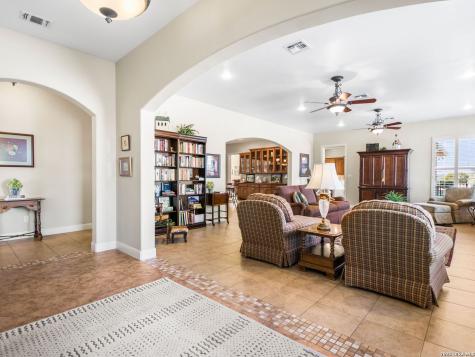 1000 S Landmark Kerrville TX 78028