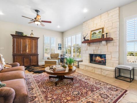 1000 S Landmark Kerrville TX 78028