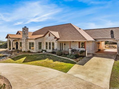 1000 S Landmark Kerrville TX 78028