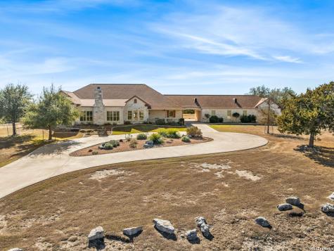 1000 S Landmark Kerrville TX 78028