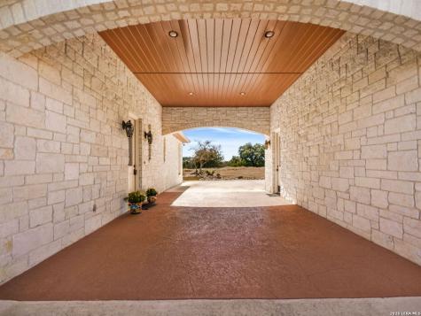 1000 S Landmark Kerrville TX 78028