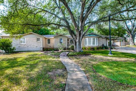 106 Tuttle Road Terrell Hills TX 78209