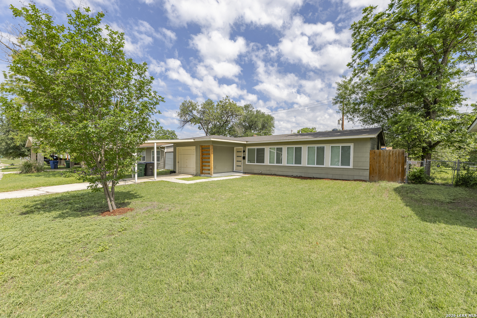 323 Basswood Drive San Antonio TX 78213