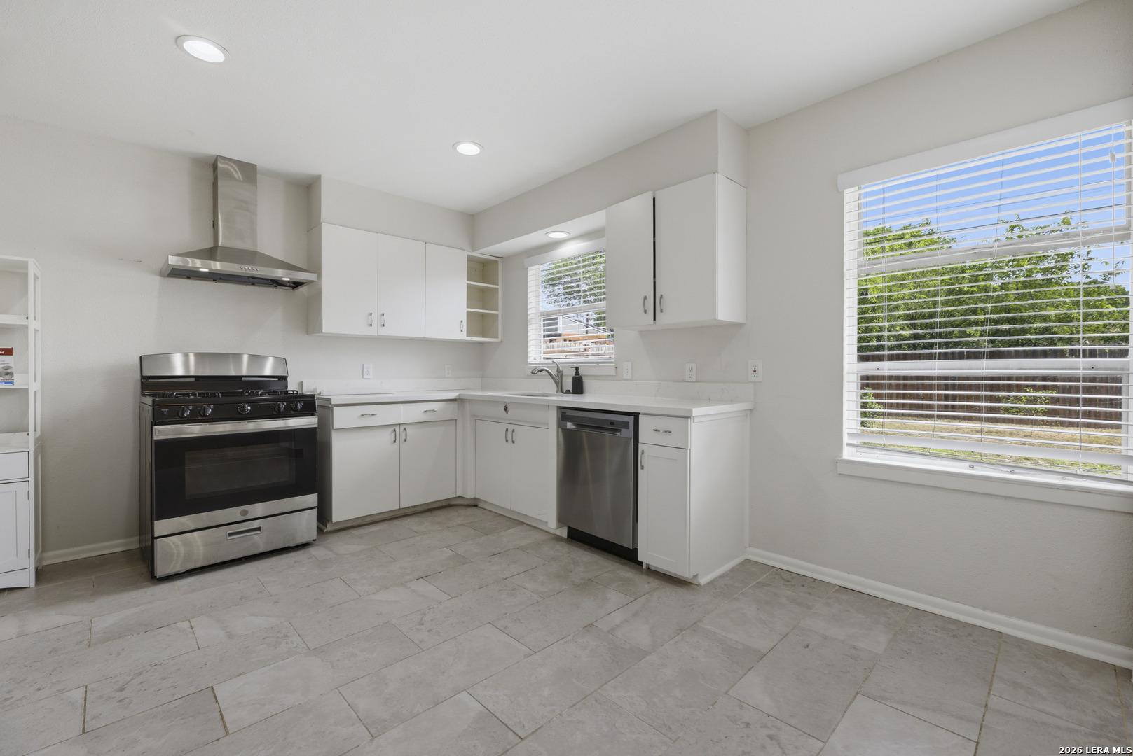 323 Basswood Drive San Antonio TX 78213