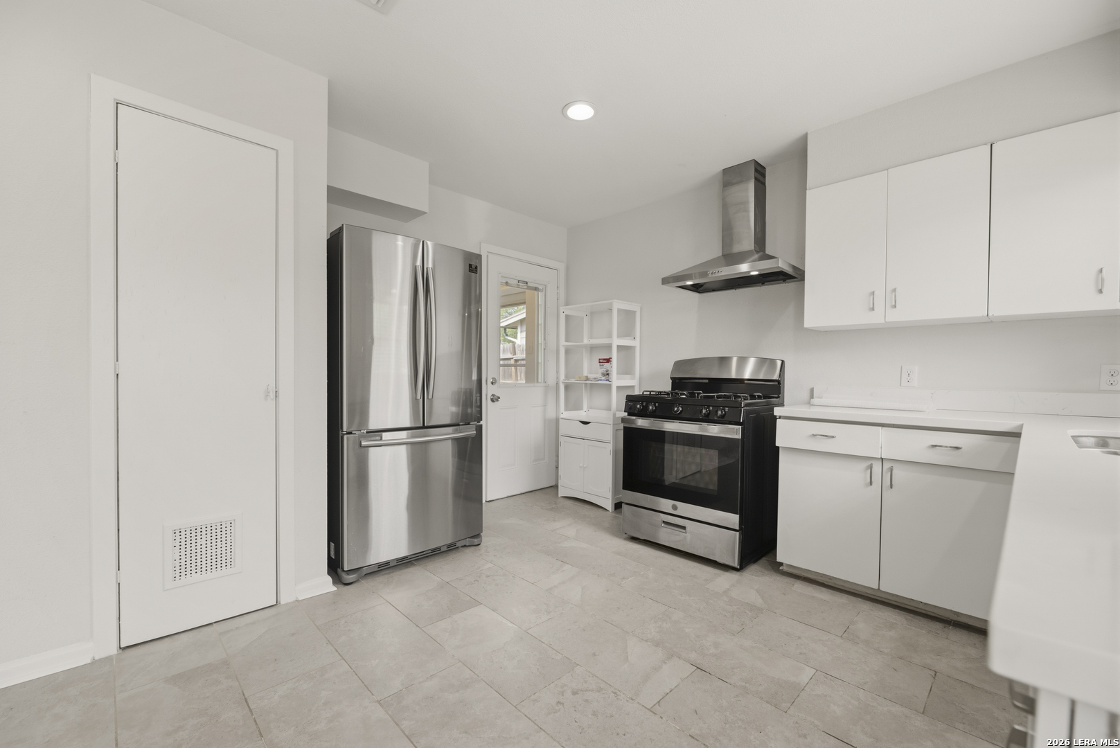 323 Basswood Drive San Antonio TX 78213
