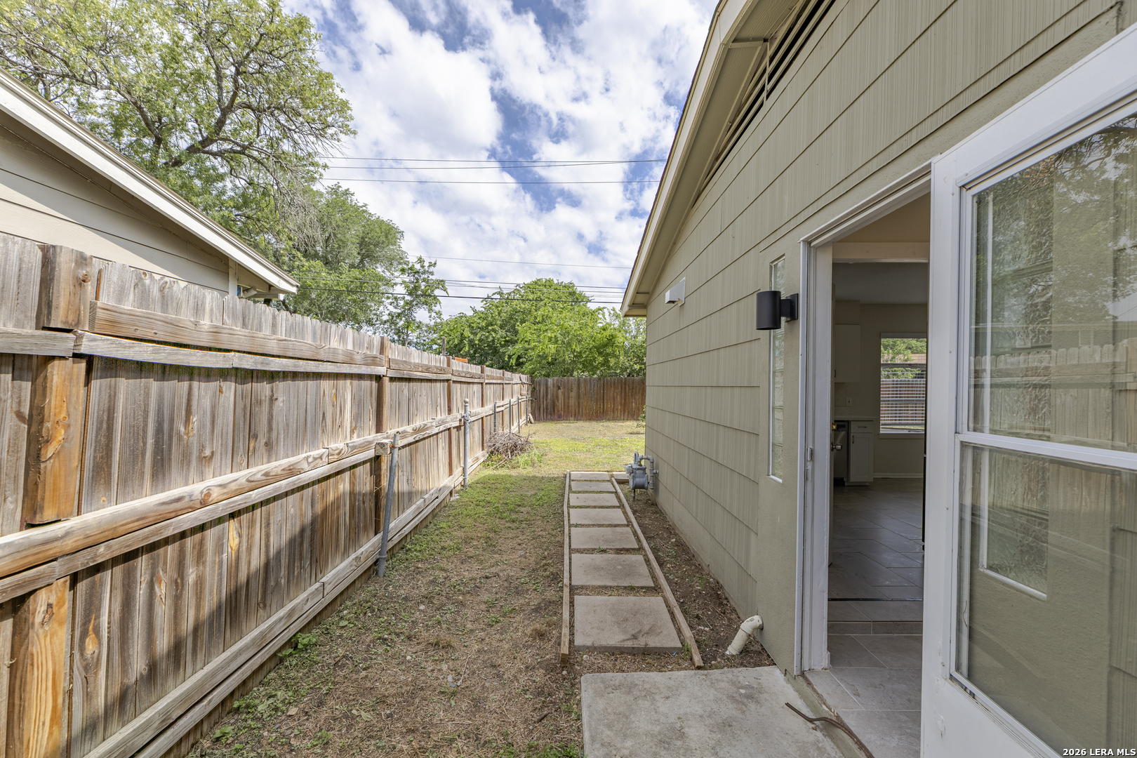 323 Basswood Drive San Antonio TX 78213
