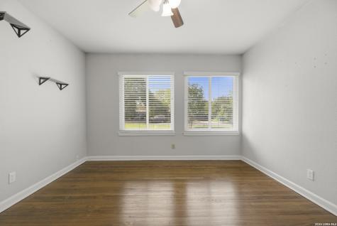 323 Basswood Drive San Antonio TX 78213