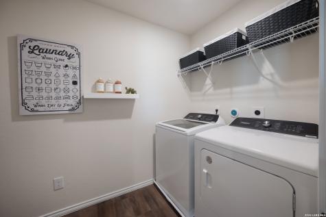 1202 Los Mochis Avenue Converse TX 78109