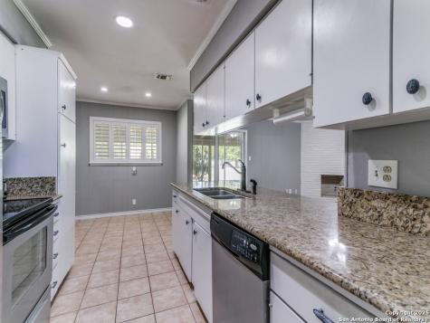 249 Ralston Drive Converse TX 78109