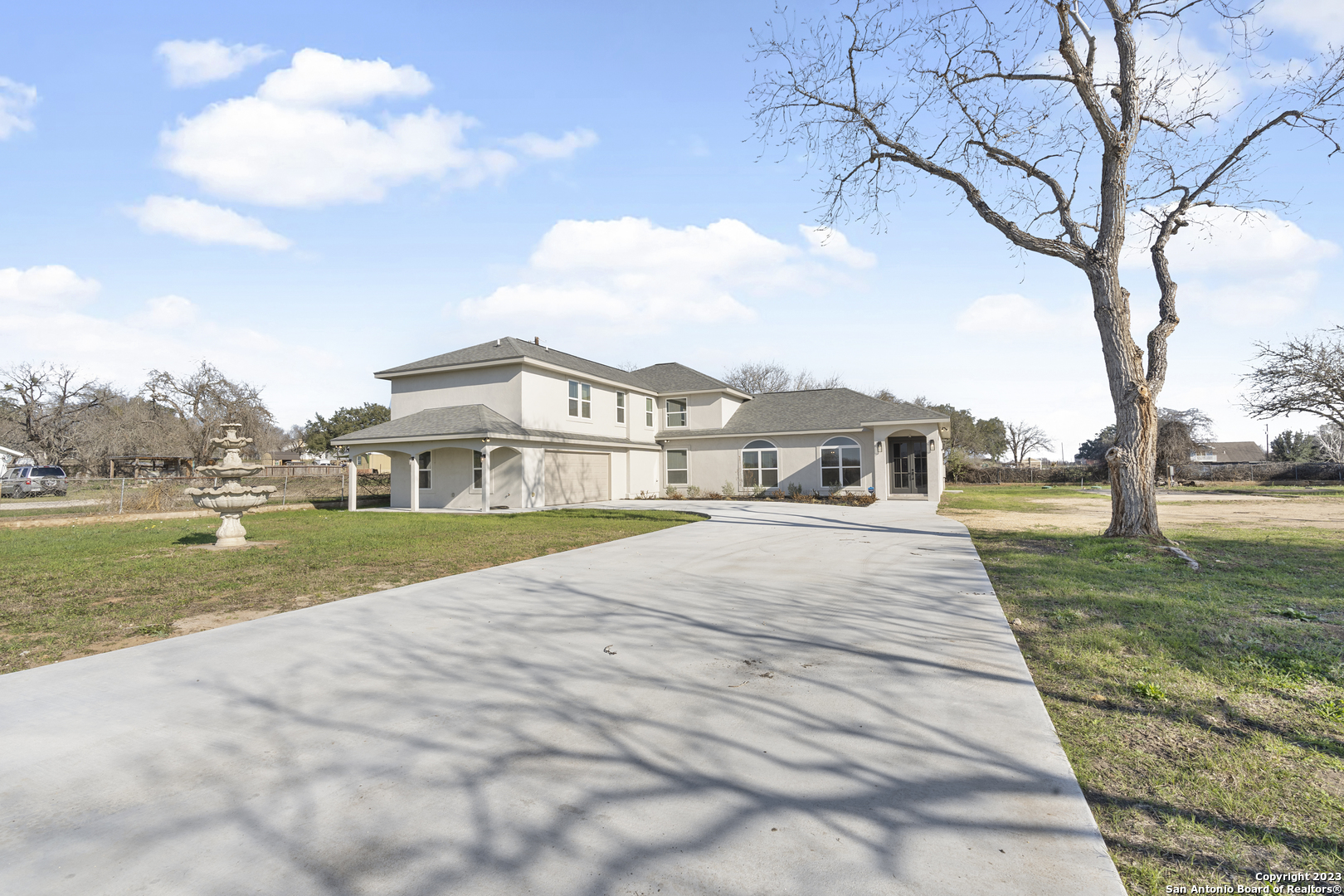 18370 Interstate 37 S Elmendorf TX 78112